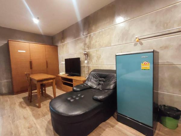 Komol Residence Bangkok : photo 3 de la chambre suite junior - vue sur jardin