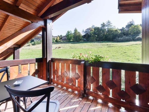 Mamie Megève : photo 7 de la chambre chambre double supérieure deluxe