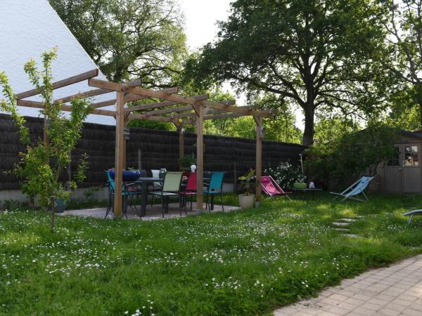 Aux portes de Pornichet, Chambres d'hôtes Ty'Sacha : photo 10 de la chambre chambre double avec salle de bains privative extérieure