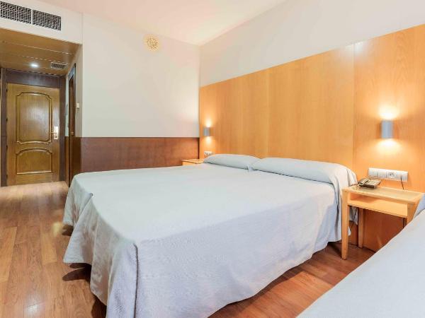 Checkin Camino de Granada : photo 5 de la chambre hébergement triple (2 adultes + 1 enfant)