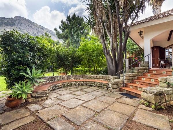 Villa with Garden near Mondello Beach : photo 5 de la chambre villa 3 chambres