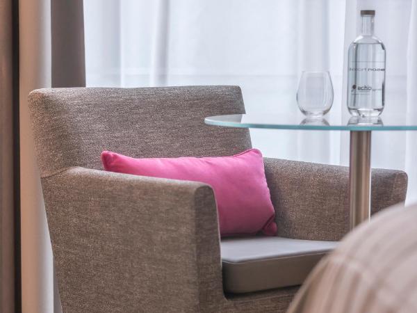 The Gibson Hotel : photo 2 de la chambre chambre supérieure avec 1 lit simple et 1 lit double