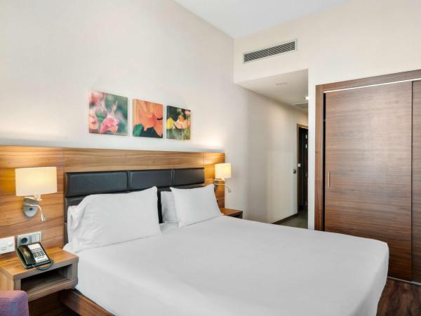 Hilton Garden Inn Sevilla : photo 2 de la chambre suite 1 chambre lit king-size