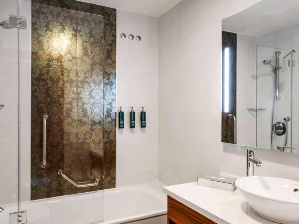 Hilton Garden Inn Sevilla : photo 3 de la chambre suite 1 chambre lit king-size