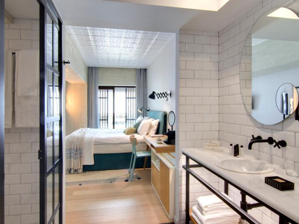 COCO-MAT Athens Jumelle : photo 4 de la chambre double room with balcony - peer