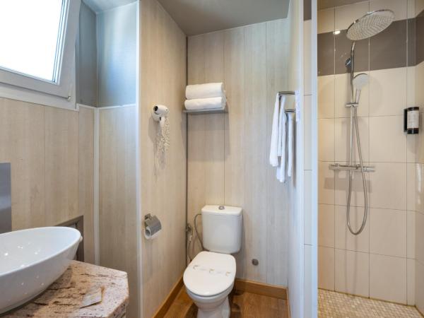 Hotel Beau Rivage : photo 3 de la chambre chambre familiale