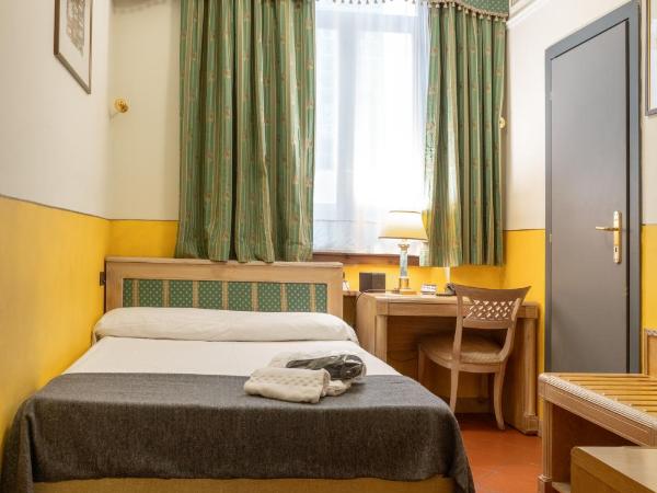 Hotel Panama : photo 2 de la chambre petite chambre double