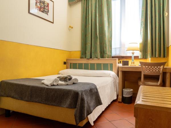 Hotel Panama : photo 3 de la chambre petite chambre double