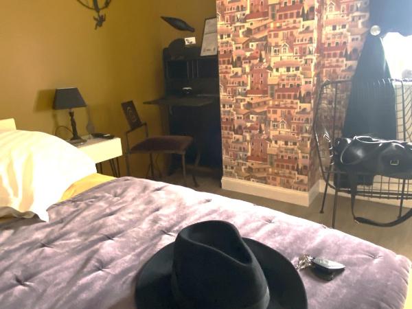 Suite en Terrasse à Cognac : photo 1 de la chambre chambre lit queen-size 