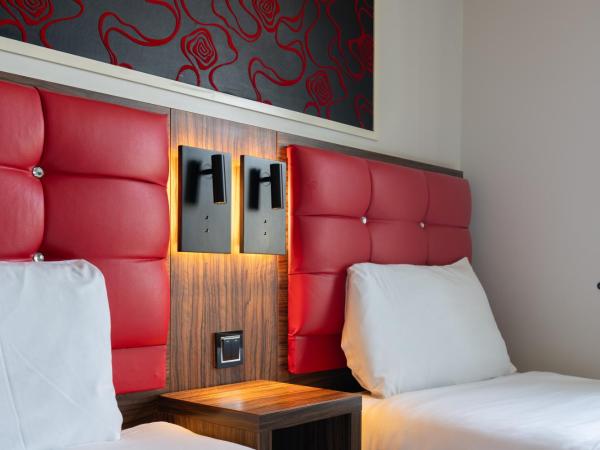 Simply Rooms & Suites : photo 5 de la chambre chambre lits jumeaux classique