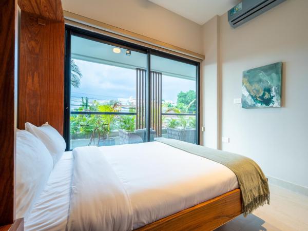 Kippal - Modern Oasis - ApartHotel : photo 1 de la chambre appartement avec balcon