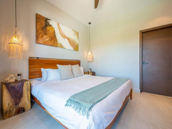 Kippal - Modern Oasis - ApartHotel : photo 3 de la chambre appartement avec balcon