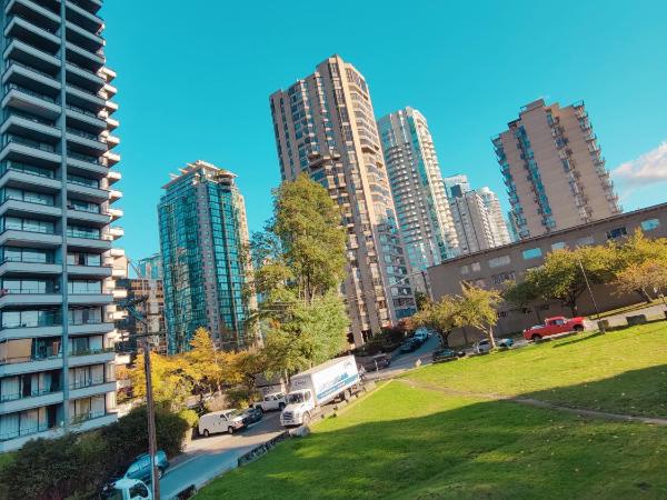 Divya Sutra Suites on Robson Downtown Vancouver : photo 6 de la chambre appartement 1 chambre - vue sur robson street