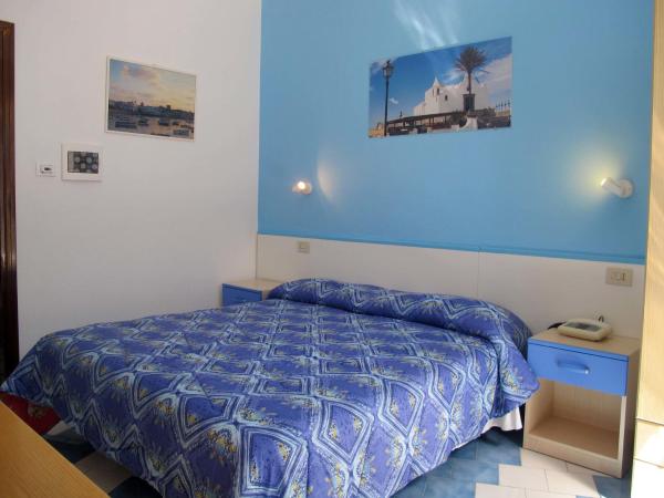 Aparthotel Villa Marinù : photo 9 de la chambre chambre double standard