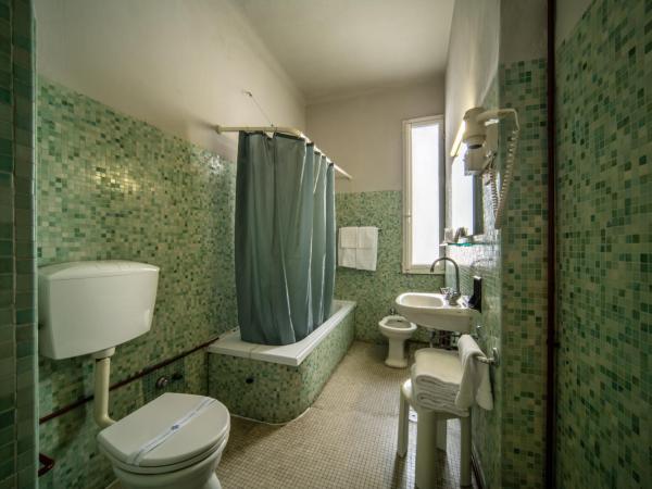 Royal Victoria Hotel : photo 10 de la chambre chambre double ou lits jumeaux classique - vue sur rivière