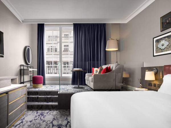 The Trafalgar St. James, London Curio collection by Hilton : photo 6 de la chambre suite trafalgar