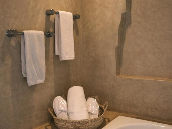 Domaine Des Remparts Hotel & Spa : photo 3 de la chambre suite deluxe - vue sur jardin