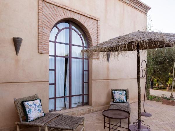 Villa Serena Marrakech - Maison d'hôtes : photo 9 de la chambre chambre double - vue sur piscine