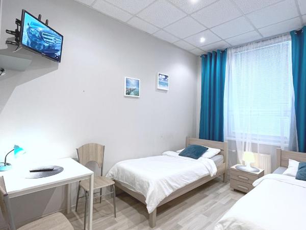 Keja Rooms - Pokoje Noclegi w Centrum Gdyni : photo 2 de la chambre chambre double avec 2 lits doubles