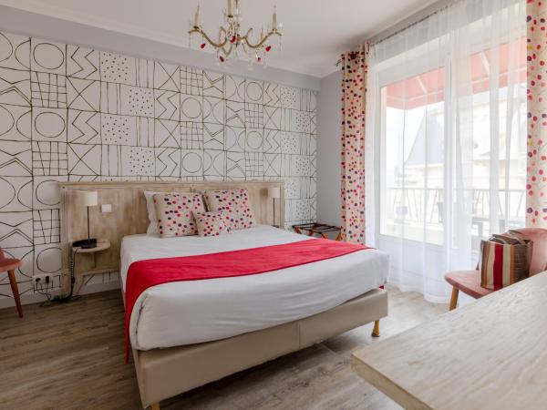 Family Golf Hotel : photo 1 de la chambre chambre double confortable avec terrasse latérale