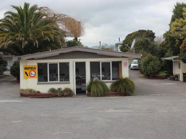 Camellia Court Family Motel : photo 3 de la chambre cabine triple Économique avec salle de bains commune