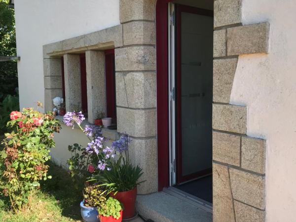 Aux portes de Pornichet, Chambres d'hôtes Ty'Sacha : photo 3 de la chambre chambre triple avec salle de bains privative