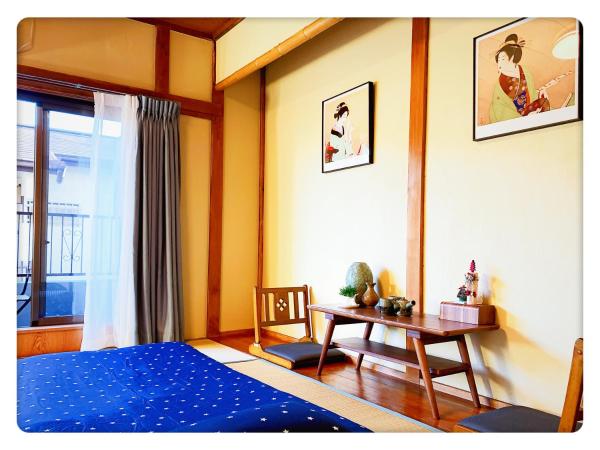 TOKYO/Shinjuku & Shibuya 10mins/5mins walk to subway stiaon/Kichijoji 15mins/Shimokitazawa 5mins/Louis House : photo 7 de la chambre chambre familiale avec salle de bains commune