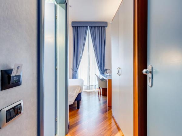 Best Western Hotel Plaza : photo 9 de la chambre chambre simple