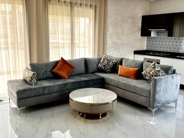 Maarif Elite Suites : photo 3 de la chambre suite avec balcon