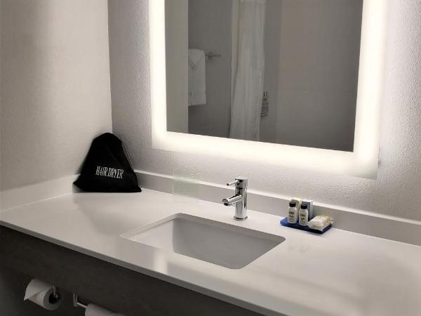 Holiday Inn Express & Suites San Antonio West Sea World Area, an IHG Hotel : photo 1 de la chambre chambre lit king-size standard