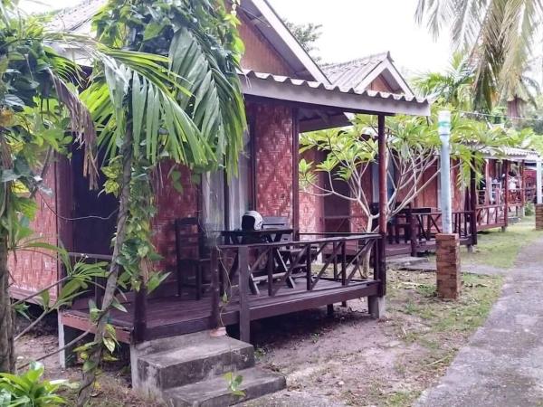 The Relax Resort : photo 1 de la chambre bungalow standard avec ventilateur