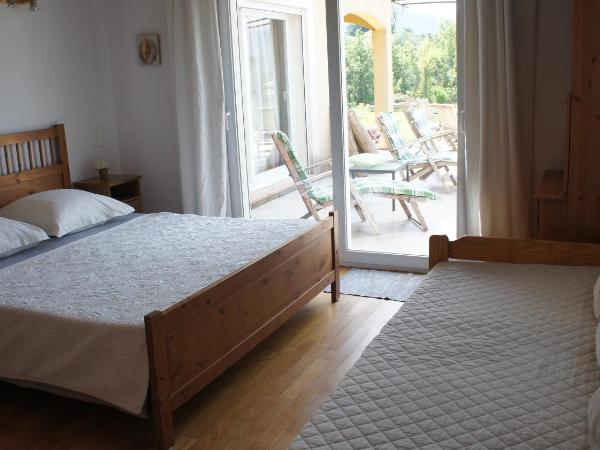 Chambre d'hôtes Ananda : photo 4 de la chambre chambre double confort avec jacuzzi