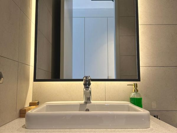 Axon Residence at Pavilion KLCC KL Tower view by KIMIRO : photo 8 de la chambre studio lit queen-size de luxe