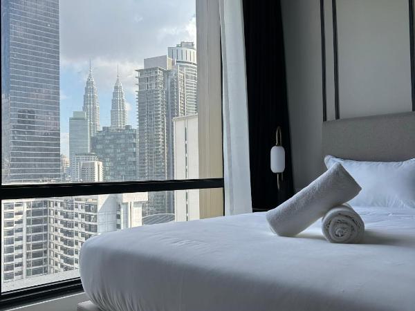 Axon Residence at Pavilion KLCC KL Tower view by KIMIRO : photo 8 de la chambre suite lit queen-size deluxe