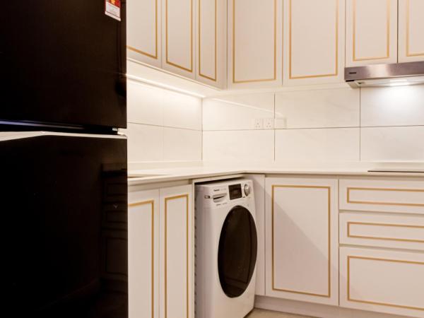 Axon Residence at Pavilion KLCC KL Tower view by KIMIRO : photo 5 de la chambre appartement 1 chambre