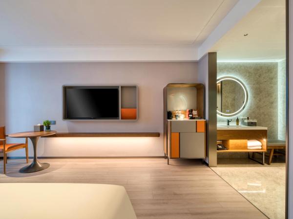 UrCove by HYATT Hangzhou North Grand Canal : photo 4 de la chambre chambre lit king-size supérieure