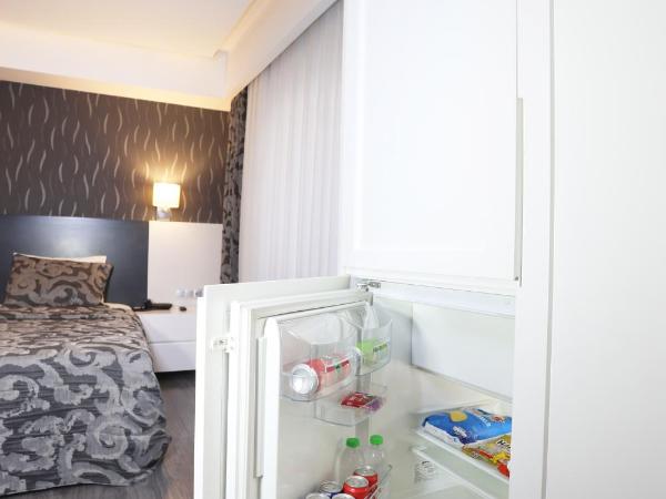 Riva Hotel Alsancak : photo 1 de la chambre chambre double deluxe
