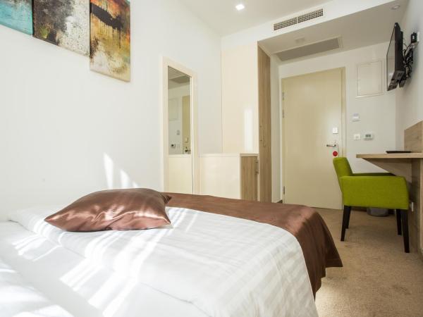 Hotel National : photo 2 de la chambre chambre simple