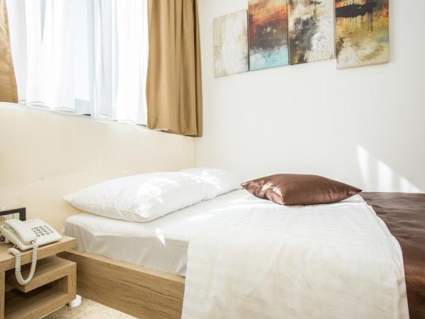 Hotel National : photo 6 de la chambre chambre simple