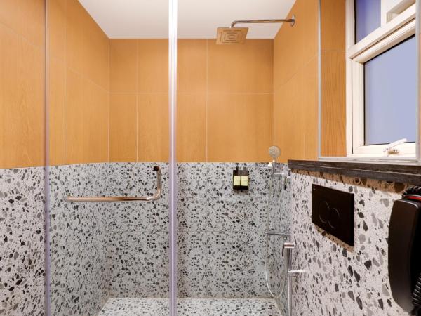 Lemon Tree Suites, Whitefield, Bengaluru : photo 10 de la chambre chambre supérieure lit queen-size