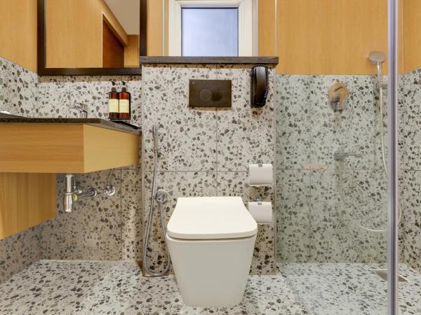 Lemon Tree Suites, Whitefield, Bengaluru : photo 6 de la chambre chambre lit king-size deluxe