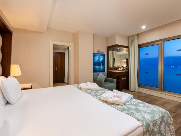 Ramada Plaza Antalya : photo 6 de la chambre suite