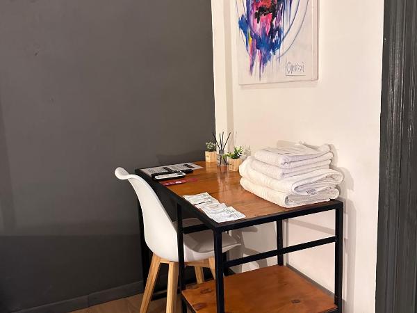 Hostel Sweet Home Palermo Soho : photo 6 de la chambre chambre double ou lits jumeaux avec salle de bains privative externe