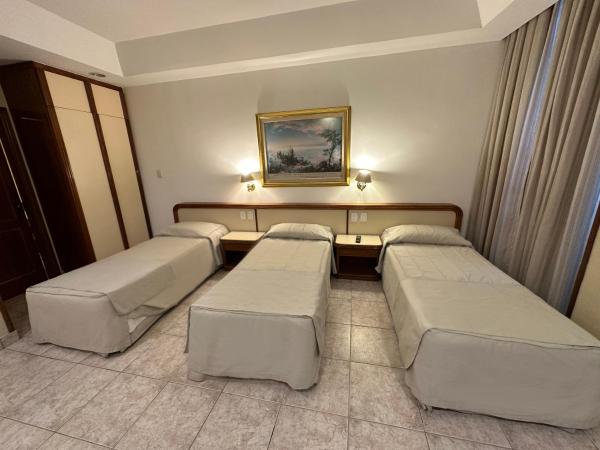 Riale Imperial Flamengo : photo 3 de la chambre suite triple avec 3 lits simples