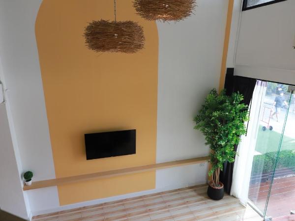 Sovereign Group Hotel at Pratunam : photo 6 de la chambre suite familiale