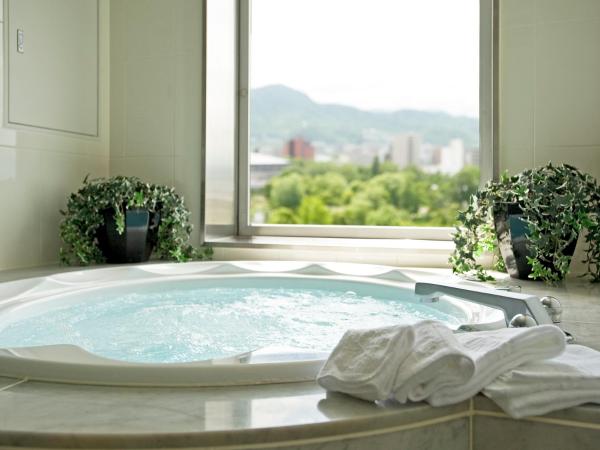 Sapporo Park Hotel : photo 1 de la chambre executive floor premium twin room with city view (2 adults) - non-smoking
