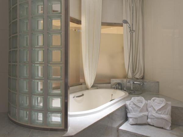Sapporo Park Hotel : photo 8 de la chambre executive floor premium double room with park view - non-smoking