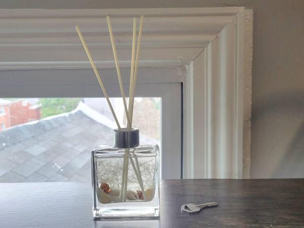 Budget Bed Room near Downtown Inner Harbor w Free Parking : photo 6 de la chambre chambre double avec salle de bains commune