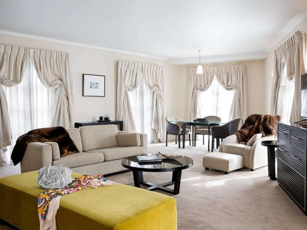 Sofitel Queenstown Hotel & Spa : photo 3 de la chambre suite junior lit king-size avec balcon