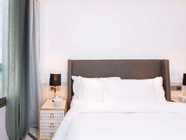 Fairmont La Marina Rabat Sale Hotel And Residences : photo 2 de la chambre chambre fairmont avec 1 lit king-size